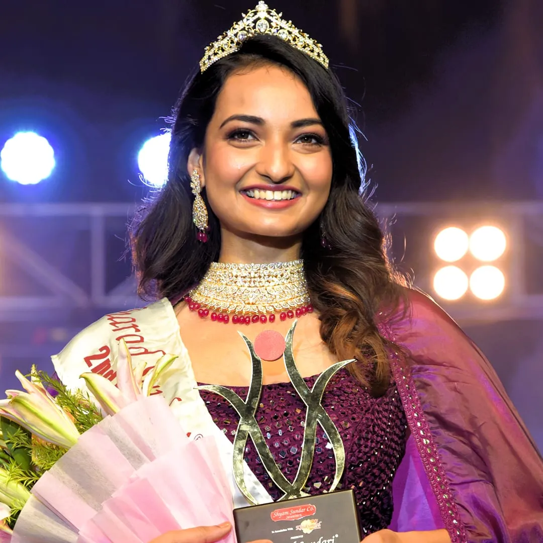 Priti, a past Sharad Sundari