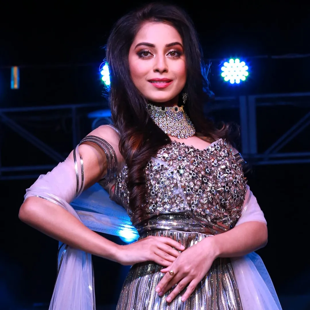 Dona Mondal, a past Sharad Sundari