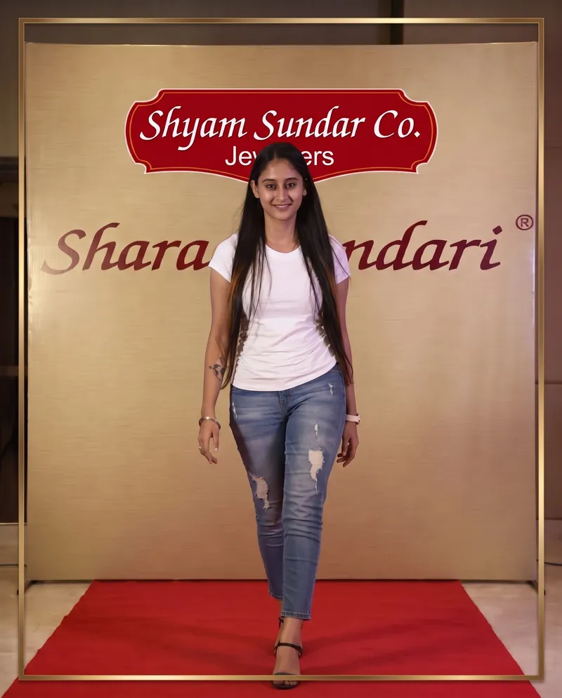 A moment from a Sharad Sundari 2021 grooming session